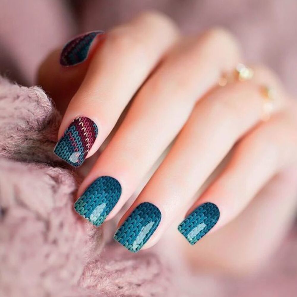 Colour Flash - “Chunky Cable Knit”, knit pattern on a pearlized base.